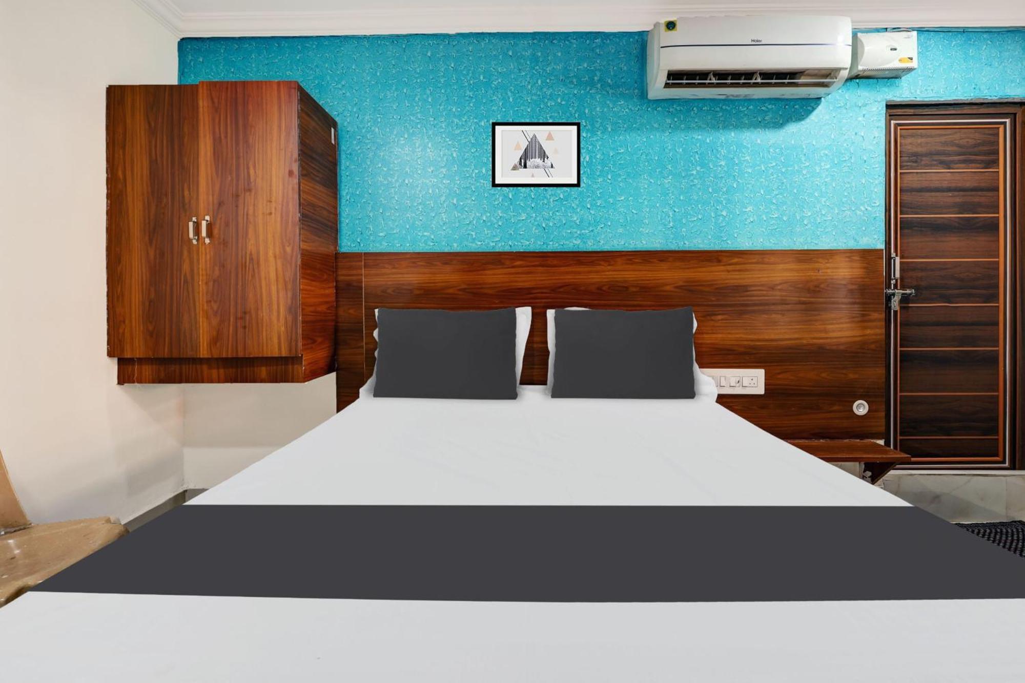 Hotel O Gangothri Lodge Visákhapatnam Kültér fotó