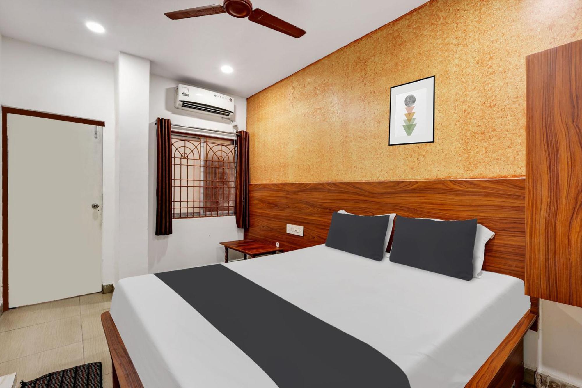 Hotel O Gangothri Lodge Visákhapatnam Kültér fotó