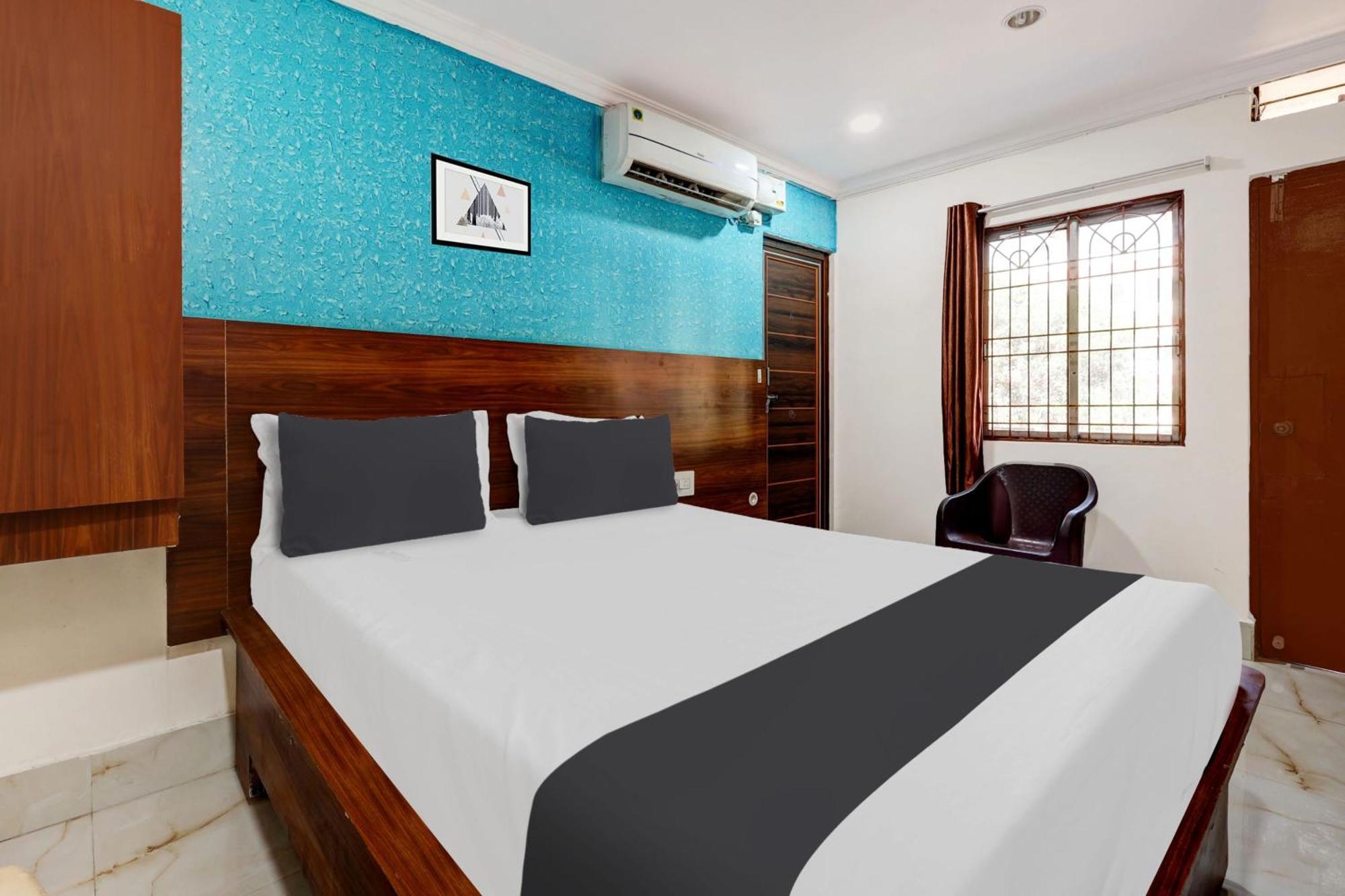 Hotel O Gangothri Lodge Visákhapatnam Kültér fotó