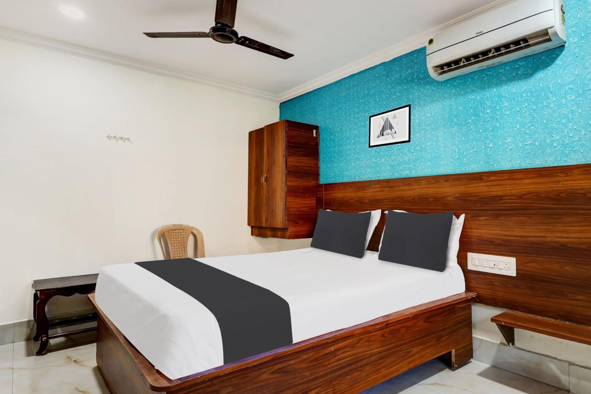 Hotel O Gangothri Lodge Visákhapatnam Kültér fotó
