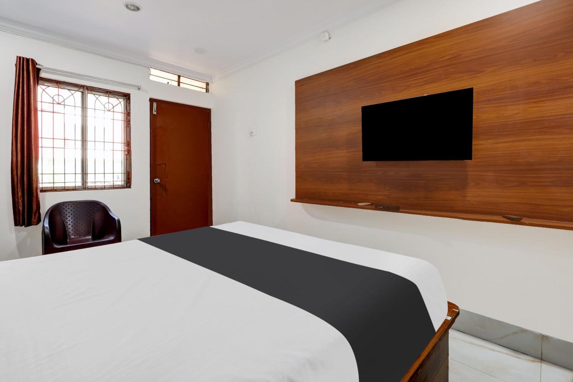 Hotel O Gangothri Lodge Visákhapatnam Kültér fotó